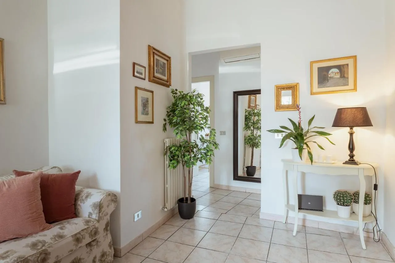 San Leonardo Apartment Λούκα